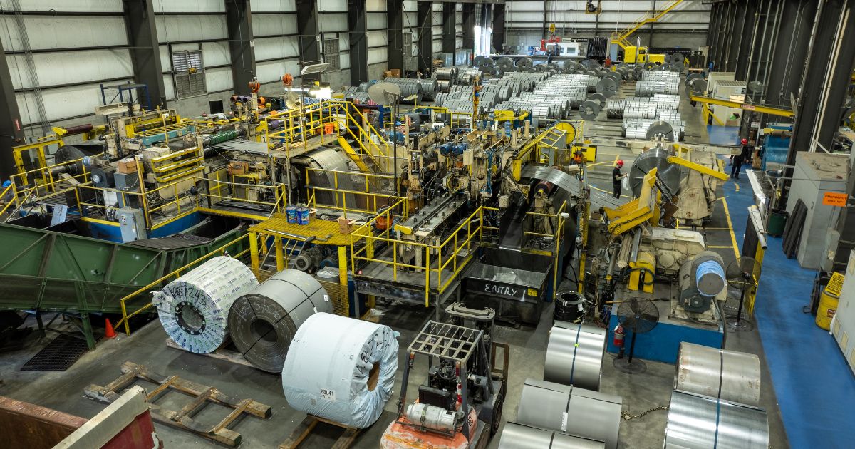 An aerial shot of Kenwal’s pristine Nashville, TN flat-rolled steel processing plant, exhibiting the wide range of steel services they offer such as slitting and packaging.